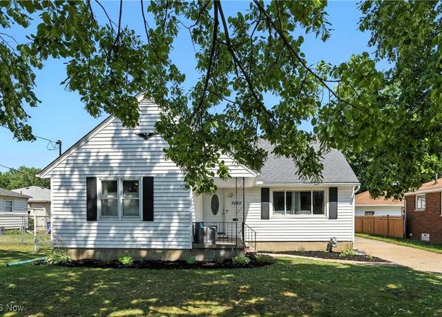 Property at 3033 Marie Ave, Lorain, OH 44052, 5 beds, 2 baths