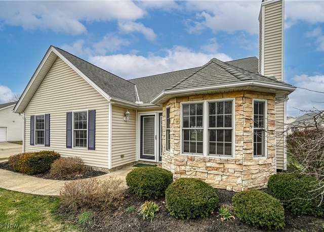 Property at 15381 High Pointe Cir, Middlefield, OH 44062, 2 beds, 2 baths
