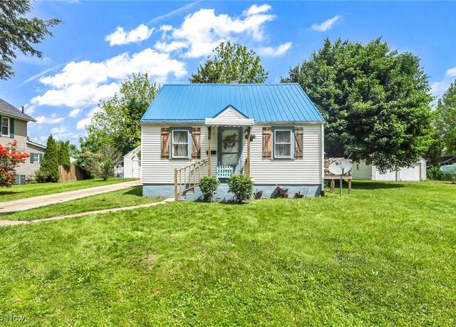 Property at 2219 20th St NE, Canton, OH 44705, 3 beds, 1 bath