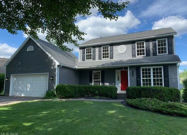Property at 8202 Hidden Glen Ave NE, Canton, OH 44721, 3 beds, 3.5 baths