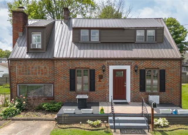 Property at 1106 W Virginia Ave, Parkersburg, WV 26104, 5 beds, 3 baths
