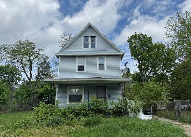 Property at 12423 Phillips Ave, Cleveland, OH 44108, 3 beds, 1 bath