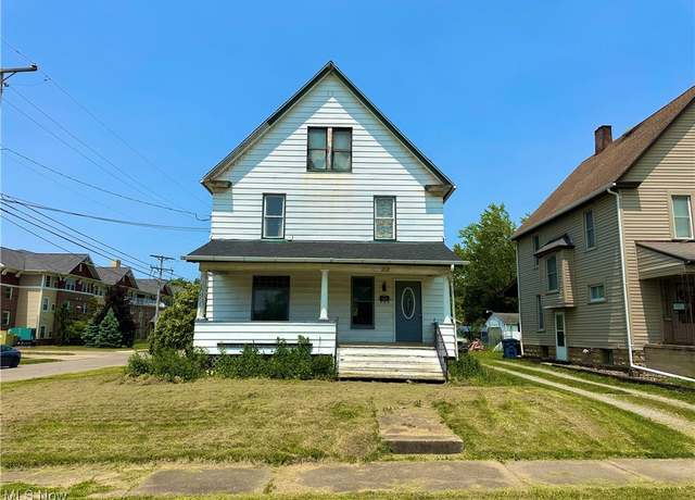 Property at 202 Prospect St, Girard, OH 44446, 4 beds, 1.5 baths