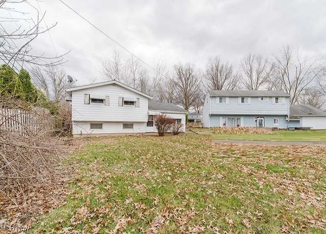 Property at 596 Terrace Plz, Willowick, OH 44095, 3 beds, 2 baths