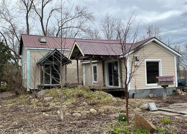 Property at 6232 Weaver Rd, Conneaut, OH 44030, 2 beds, 2 baths