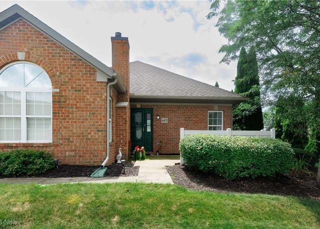 Property at 4475 Hunters Chase Ln, Wooster, OH 44691, 2 beds, 2 baths