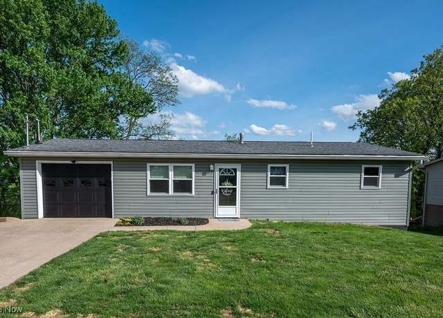 Property at 380 Belavista Dr, Marietta, OH 45750, 2 beds, 2 baths
