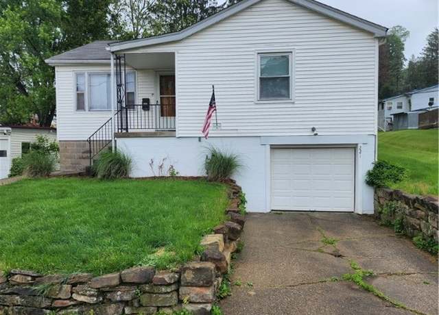 Property at 221 Efaw Ave, St. Clairsville, OH 43950, 3 beds, 1 bath