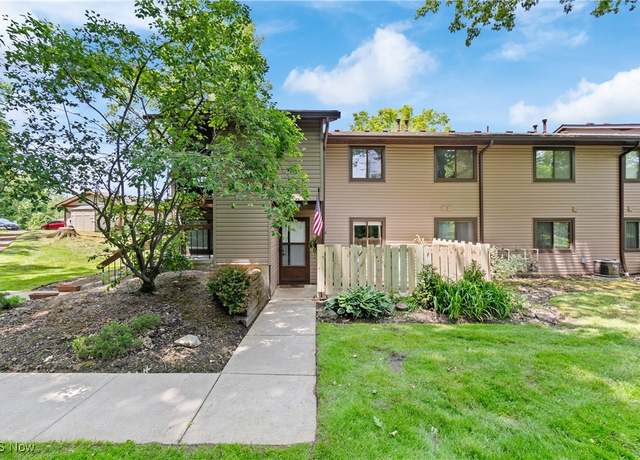 Property at 778 Kirkwall Dr, Copley, OH 44321, 2 beds, 1 bath