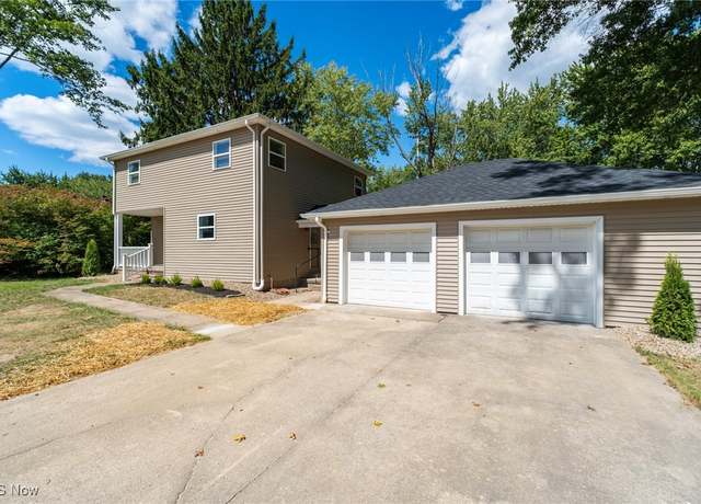 Property at 78 Neff Dr, Canfield, OH 44406, 3 beds, 2.5 baths