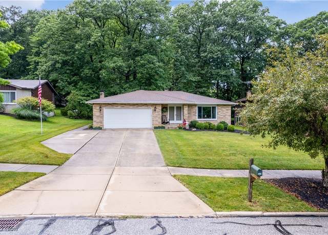 Property at 7020 Donna Rae Dr, Seven Hills, OH 44131, 3 beds, 2 baths