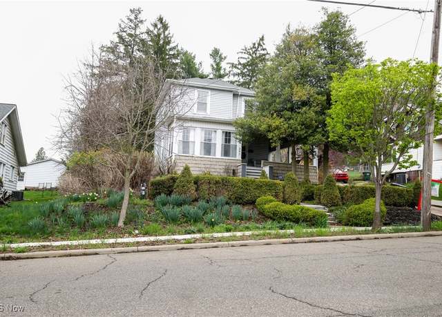 Property at 261 E Main St, St. Clairsville, OH 43950, 3 beds, 2 baths