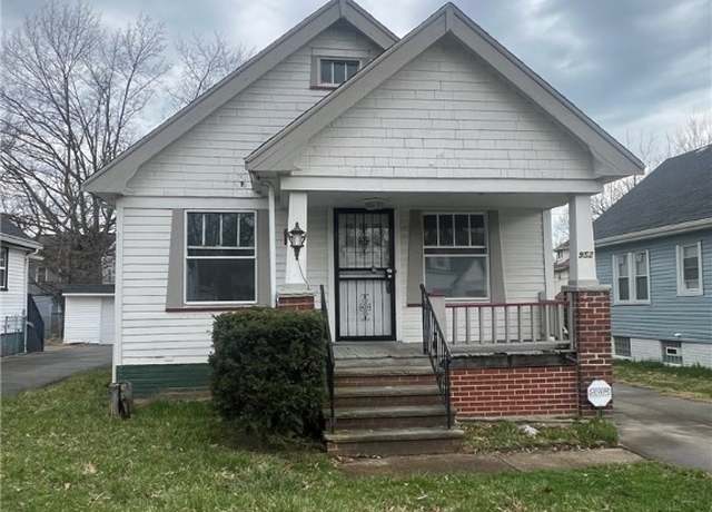Property at 952 Whitby Rd, Cleveland Heights, OH 44112, 3 beds, 1 bath