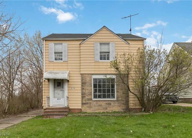 Property at 4754 Lawrence Ave, Garfield Heights, OH 44125, 3 beds, 1.5 baths