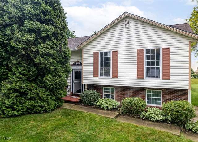 Property at 667 Hidden Valley Dr, Wadsworth, OH 44281, 3 beds, 2 baths