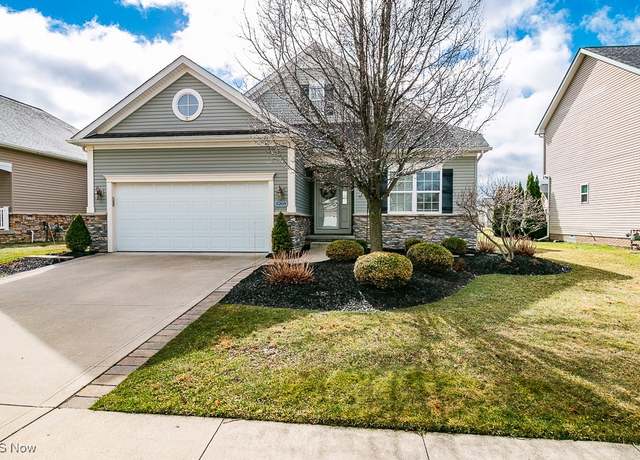 Property at 8268 Beaumont Dr, Mentor, OH 44060, 3 beds, 2.5 baths