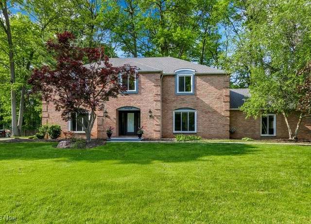 Property at 24228 Stonehedge Dr, Westlake, OH 44145, 4 beds, 2.5 baths