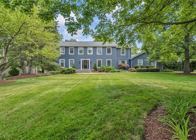 Property at 561 Willard Rd, Aurora, OH 44202, 4 beds, 2.5 baths