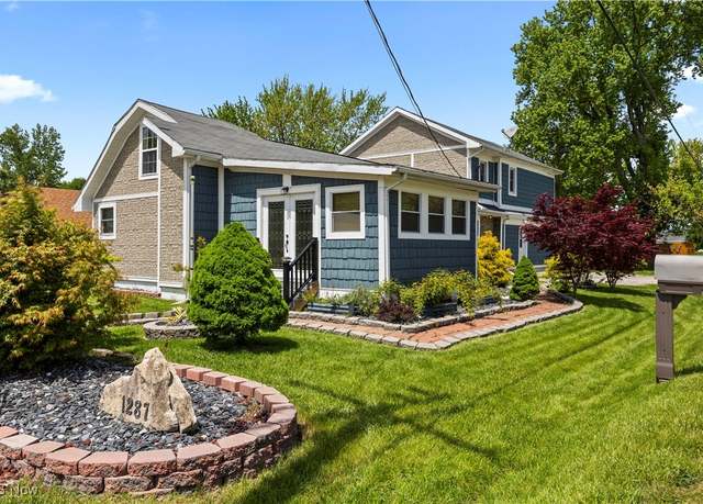Property at 1287 E Garnet Ave, Port Clinton, OH 43452, 3 beds, 2.5 baths