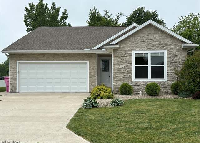 Property at 1132 Hummingbird Way, Findlay, OH 45840, 3 beds, 2 baths