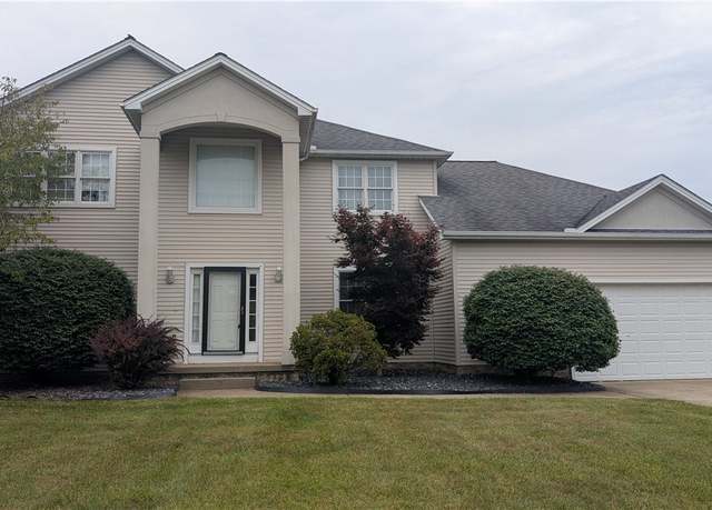Property at 828 Mayfield Dr, Boardman, OH 44512, 5 beds, 4 baths