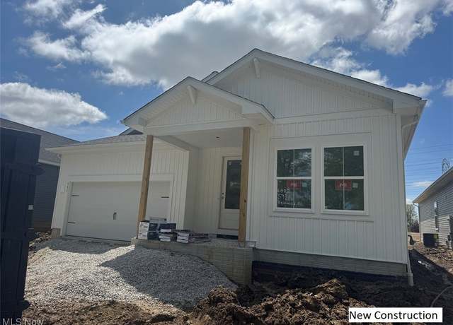 Property at 591 Wyleswood Dr, Berea, OH 44017, 3 beds, 3 baths