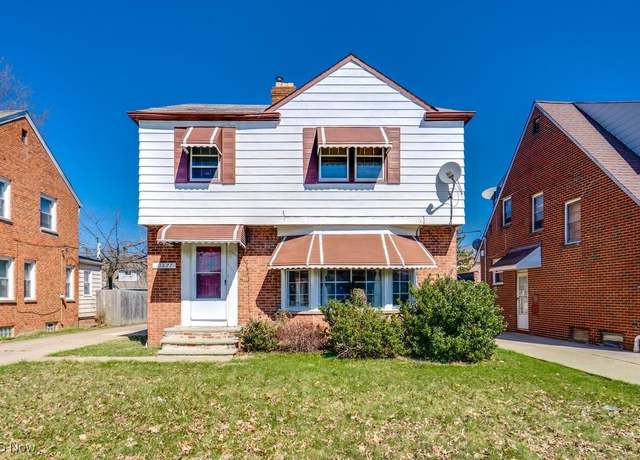 Property at 13677 Cedar Rd, University Heights, OH 44118, 3 beds, 1.5 baths