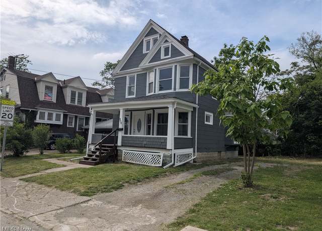 Property at 908 W 8th St, Lorain, OH 44052, 3 beds, 1 bath