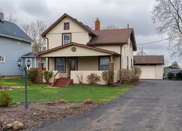 Property at 1313 Linwood Ave SW, Canton, OH 44710, 4 beds, 1.5 baths