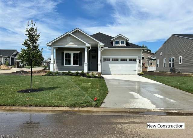 Property at 8937 Camden Rd NW, Massillon, OH 44646, 3 beds, 2 baths