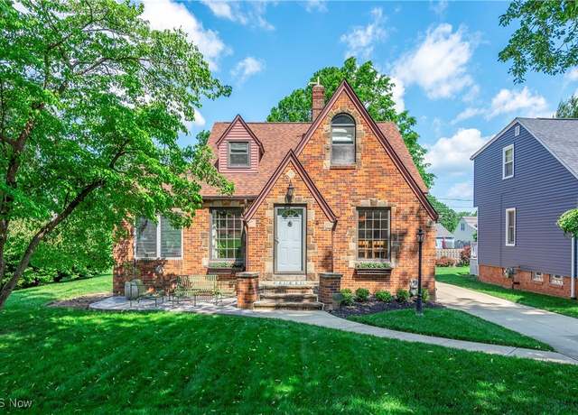 Property at 6040 Deering Ave, Parma Heights, OH 44130, 3 beds, 1.5 baths