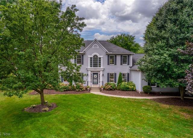 Property at 5937 Londonairy Blvd, Hudson, OH 44236, 4 beds, 3.5 baths