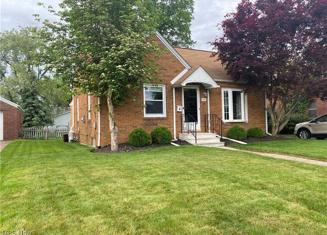 Property at 3037 15th St NW, Canton, OH 44708, 3 beds, 1 bath