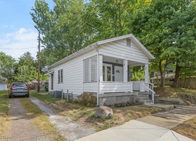 Property at 725 W Summit St, Alliance, OH 44601, 1 bed, 1 bath
