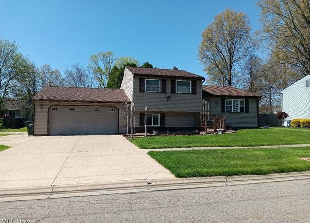 Property at 211 Mayhill Dr, Newton Falls, OH 44444, 3 beds, 2 baths