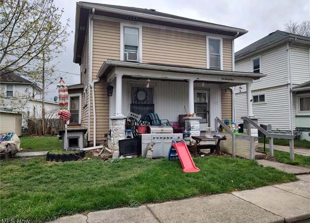 Property at 133 N 12th St, Coshocton, OH 43812, 3 beds, 1 bath