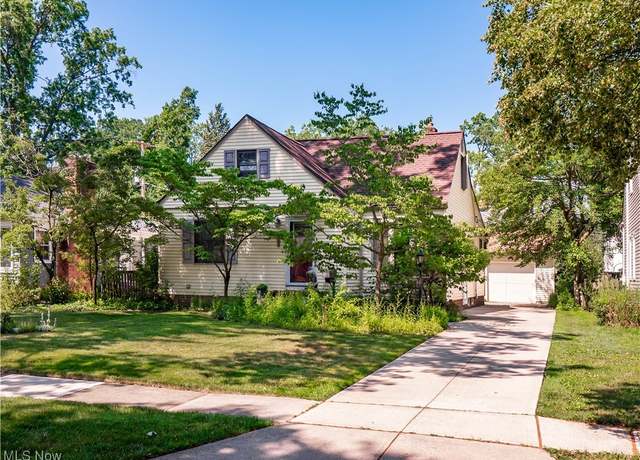 Property at 614 Parkside Dr, Bay Village, OH 44140, 3 beds, 2 baths