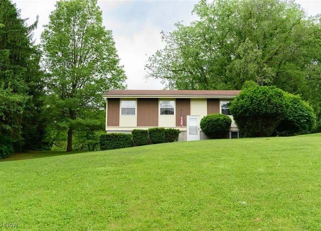 Property at 1020 Alpine Blvd, Uniontown, OH 44685, 3 beds, 1 bath