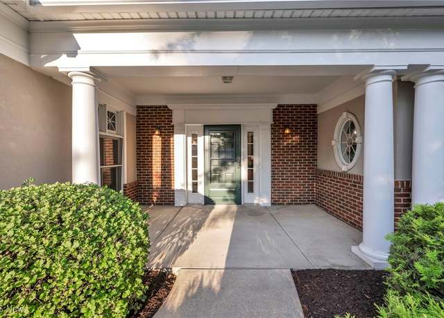 Property at 8635 Alexandra Dr Unit 8B, North Royalton, OH 44133, 2 beds, 2 baths