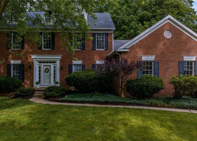 Property at 7599 Hudson Park Dr, Hudson, OH 44236, 4 beds, 3.5 baths