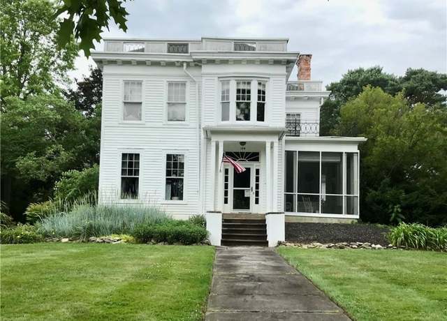 Property at 144 Forest St, Oberlin, OH 44074, 5 beds, 3 baths
