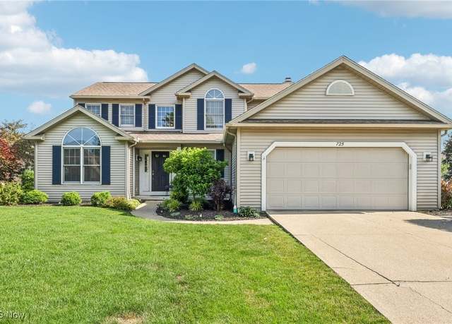 Property at 725 Sawmill Dr, Avon Lake, OH 44012, 4 beds, 2.5 baths