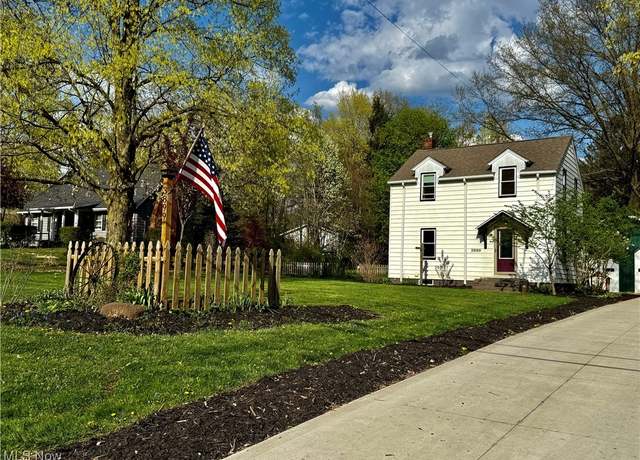 Property at 3899 Easton Rd, Barberton, OH 44203, 2 beds, 1 bath