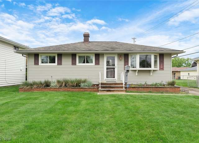 Property at 8912 Harrow Dr, Parma, OH 44129, 3 beds, 1.5 baths