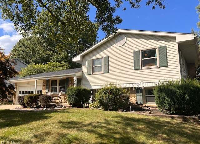 Property at 1064 Elmarna Ave, Ashland, OH 44805, 4 beds, 1.5 baths
