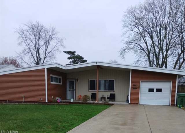 Property at 6653 Newbury Ln, Parma Heights, OH 44130, 3 beds, 1.5 baths