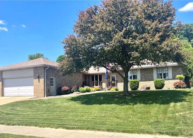Property at 2019 Buckeye St NE, New Philadelphia, OH 44663, 4 beds, 3.5 baths