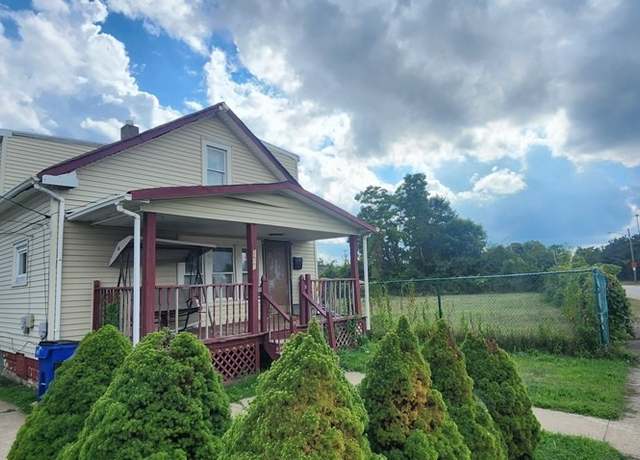 Property at 12621 Hirst Ave, Cleveland, OH 44135, 3 beds, 1 bath
