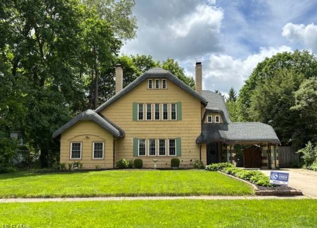 Property at 460 S Rose Blvd, Akron, OH 44320, 4 beds, 2 baths