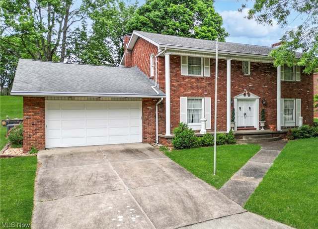 Property at 141 Teresa Dr, Steubenville, OH 43953, 4 beds, 3.5 baths